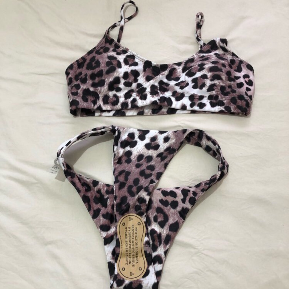 Animal print women’s bikini